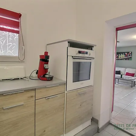 Holiday home Le Coin Des Hirondelles